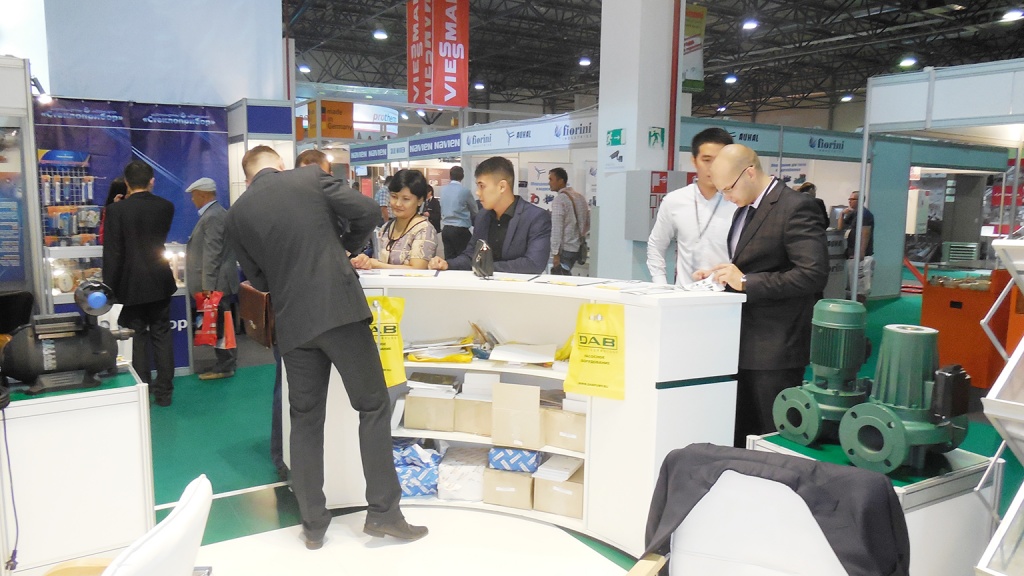 stand10.jpg